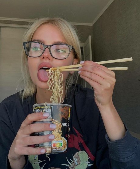 Mazarezz hd actress pic