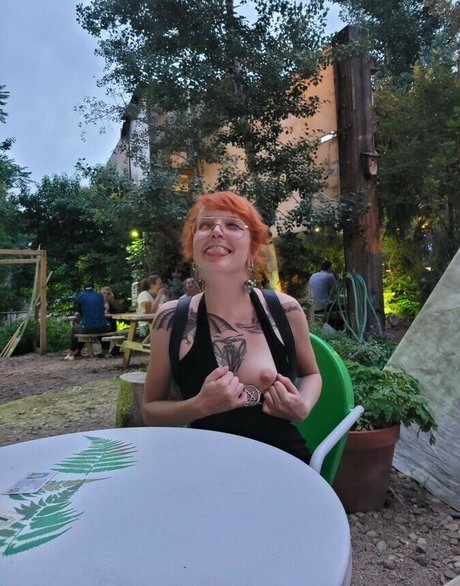 sweetfaebelle pretty model photo