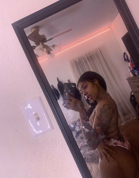 OG Leah Swanky_ hd star pictures