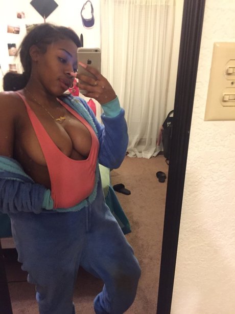 OG Leah Swanky_ pornstar perfect image