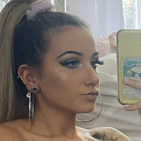 Jackiemareex erotic star gallery