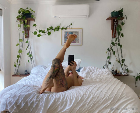 Maraa Jane model beautiful photo