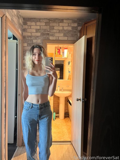 foreverSat best model picture