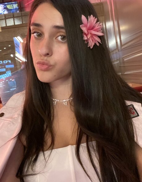 Angelique Gunn high quality star pics