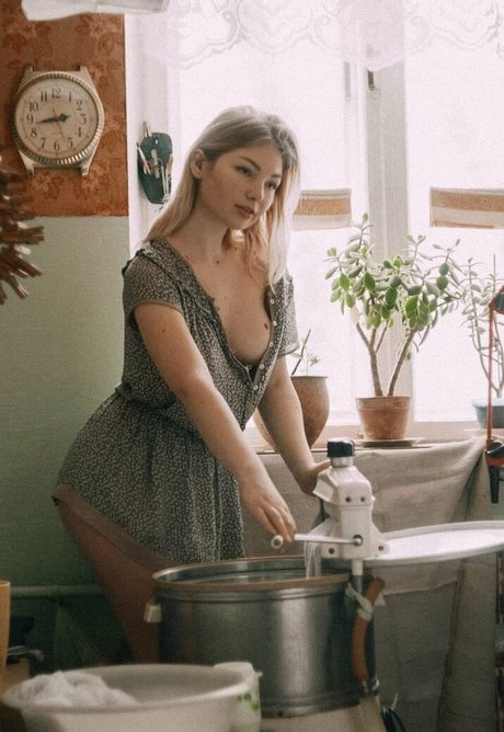 Angelina Spaska pornstar naked pics