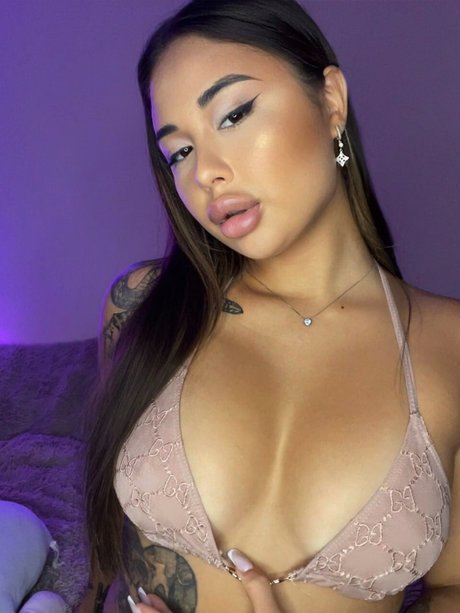 Bonnie Humps xxx actress images