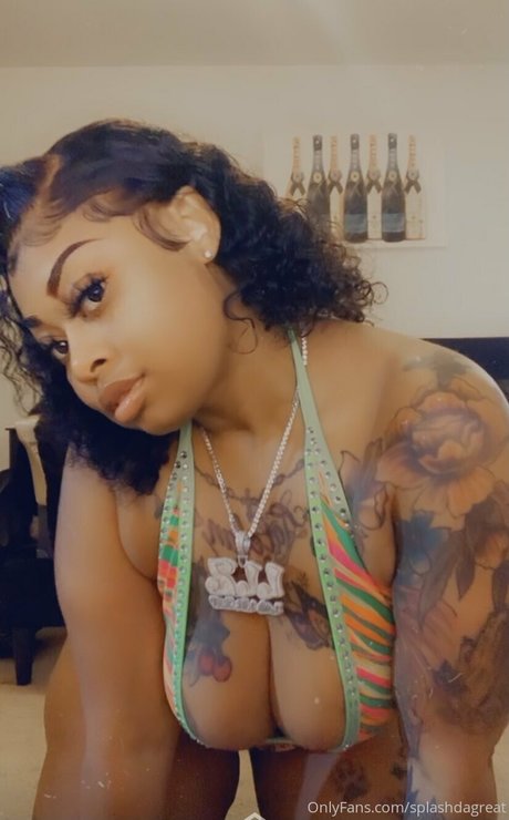 Splash sexy actress photos