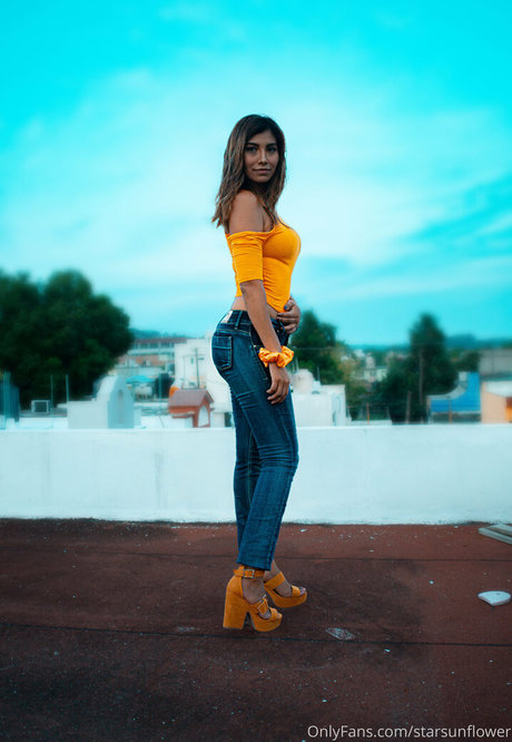 Lizbeth Martinez star adult picture