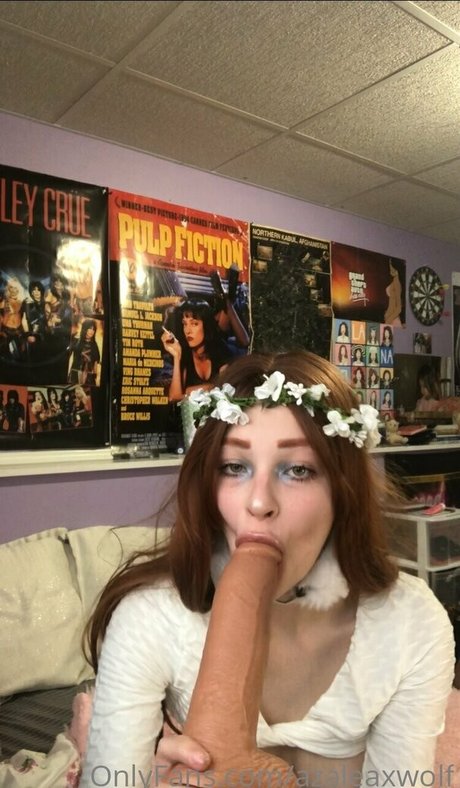 Azaleax Wolf_ hot star gallery