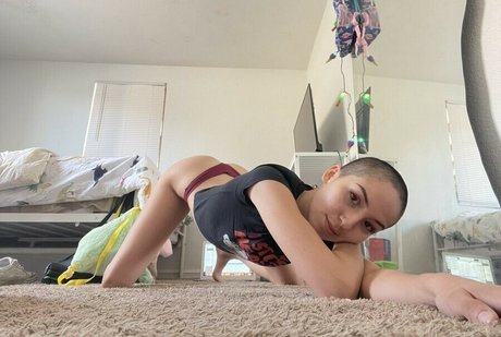 lego lass perfect actress pic