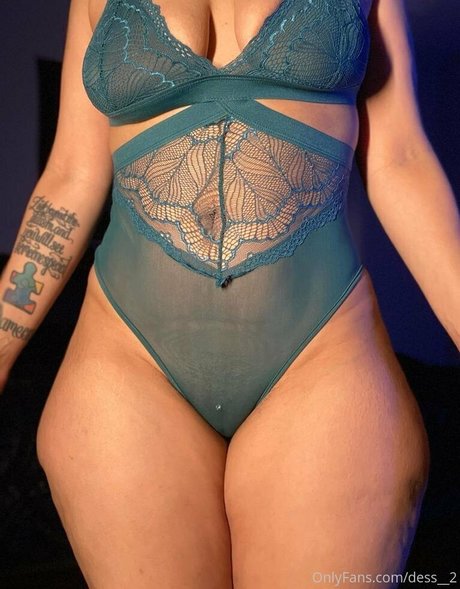 Dess__2 model adult galleries