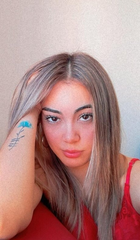 VipAylen star top photo