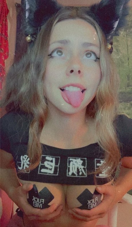 Skittii model nude galleries