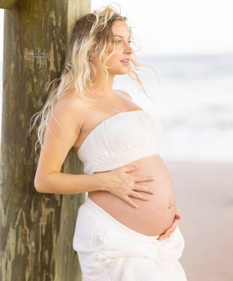 UrEbabe beautiful actress photos