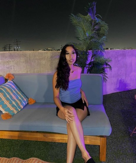 Zel3ya nude model photo