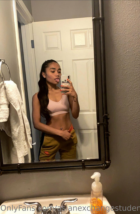 Newbie Asian star best image