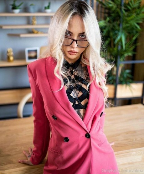 Vakhanalia model high quality images