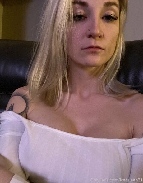 icequeen31 sexy star images