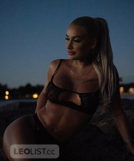 squirt teen onlyfans hot nude photo