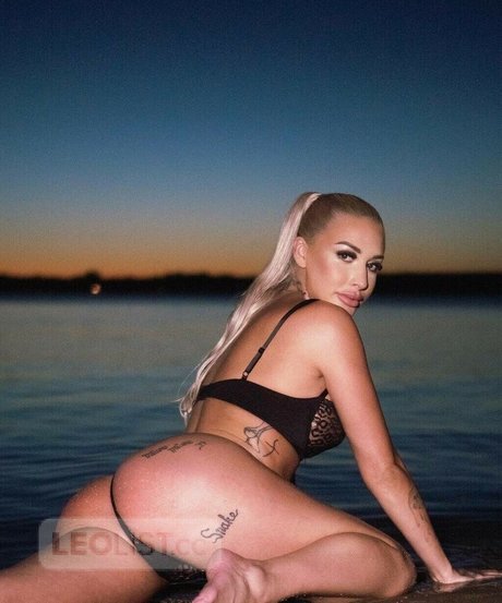 Elodie Baillargeon Roy star pornographic photo