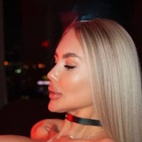 Georgia Simpson free star images