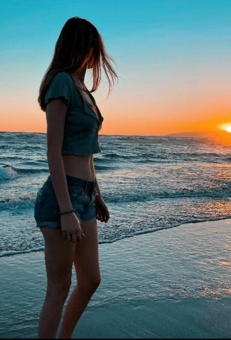 AmbryDear sexy pornstar pictures