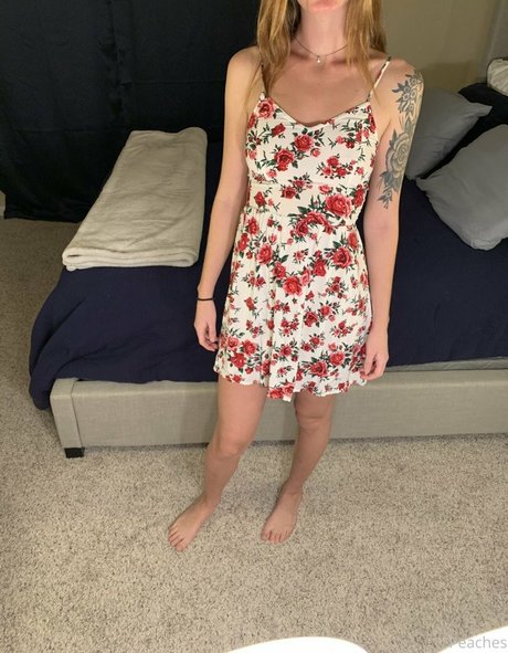 cremedelapeachh model nice photo