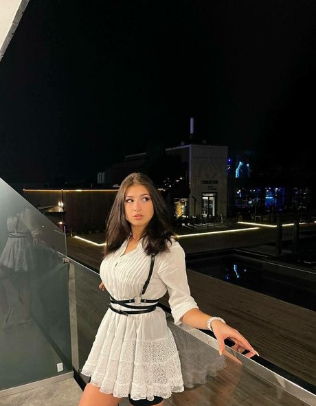 Valentina Guide star top img