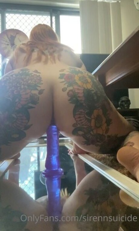 Sirenn Suicide xxx model pictures