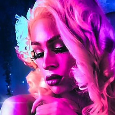 Persephiroth porn model photo