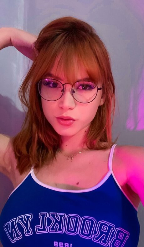 Veevtr sexy model gallery