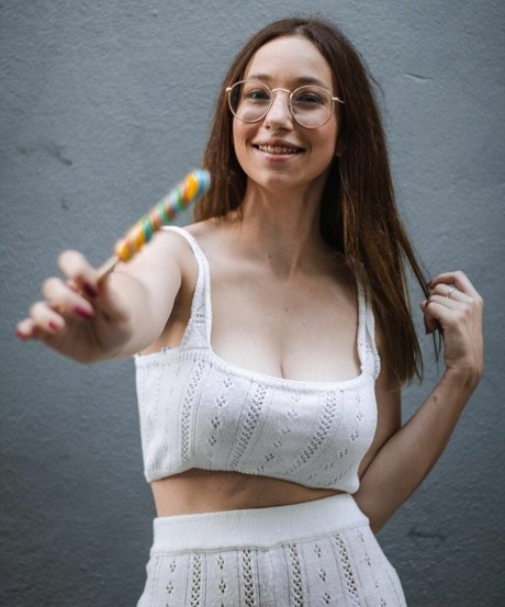 Lada Amores model xxx pics