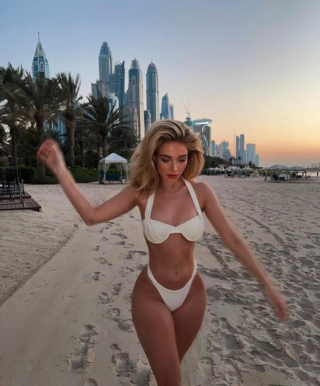 tall busty onlyfans sexy xxx pics