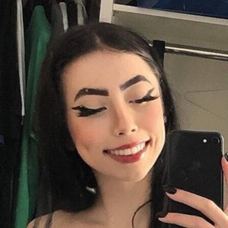 Trizpac star porn photos