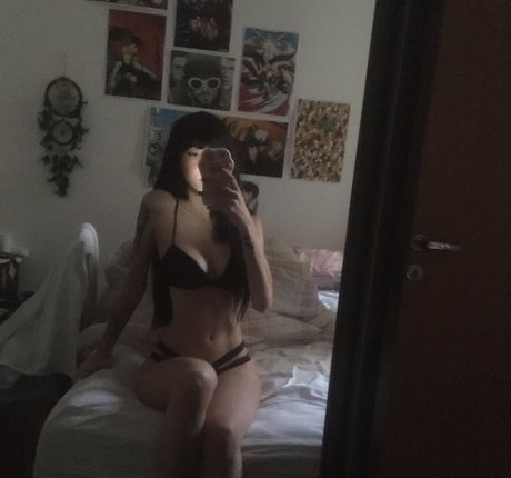 Trizpac pornstar exclusive image