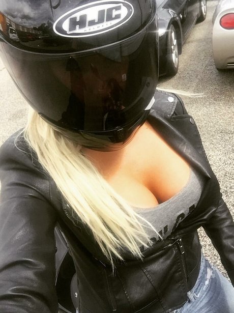 Malorie Woods exclusive actress img