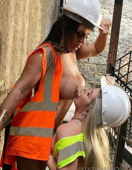 Luiza Marquez model free pictures