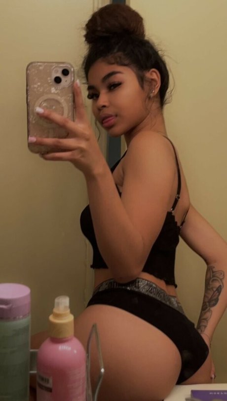 Urfavvsugarrushh perfect pornstar image