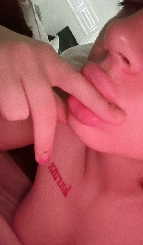 Bella Kuja model porn gallery