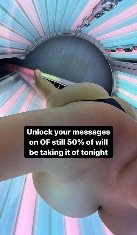 Carlee Verheul pornstar naked photos