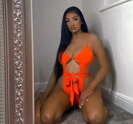 Carlee Verheul porn star photo