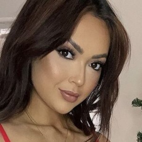 Sharon Gaffka beautiful star image