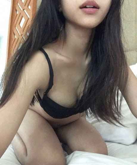 Pinkypb nude model gallery