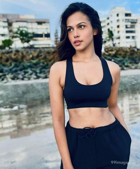 Adline Castelino star pornographic archive