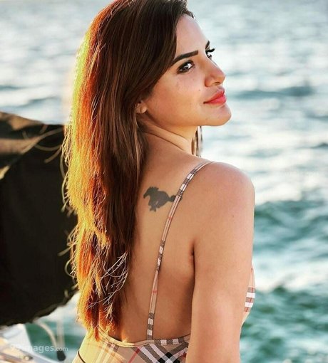 Ashu Reddy sex actress images