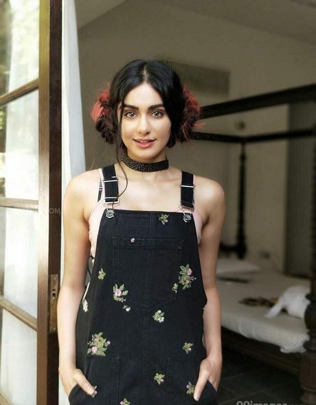 Adah Sharma perfect actress pic