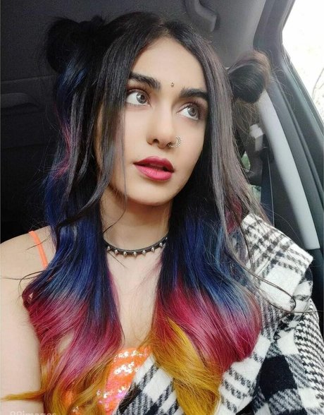 Adah Sharma perfect model pic
