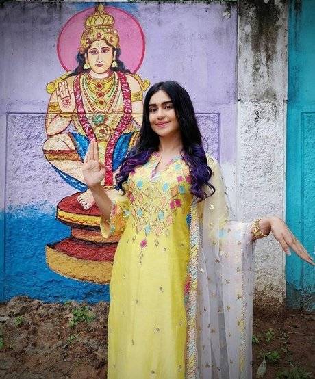 Adah Sharma model exclusive galleries
