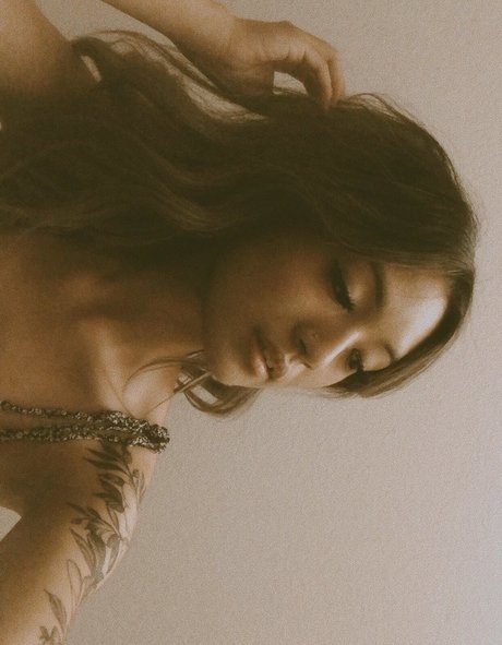 Iris Haw star pornographic image