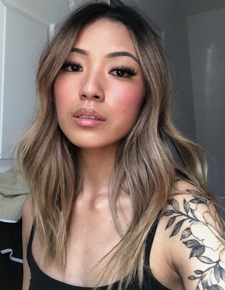 Iris Haw exclusive pornstar pictures